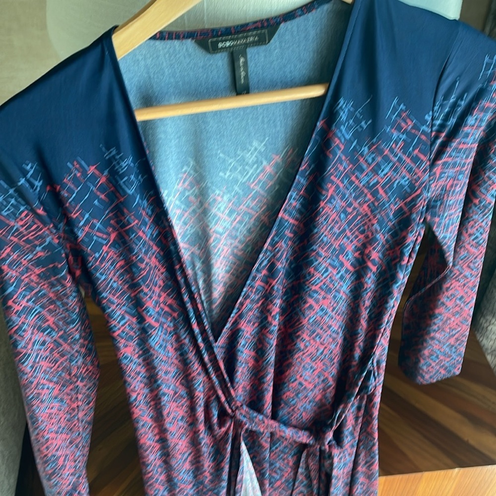 Bcbgmaxazria Sz XS stretch wrap dress - Picture 3 of 7